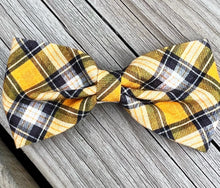 Load image into Gallery viewer, Mustard Plaid Hair Bow